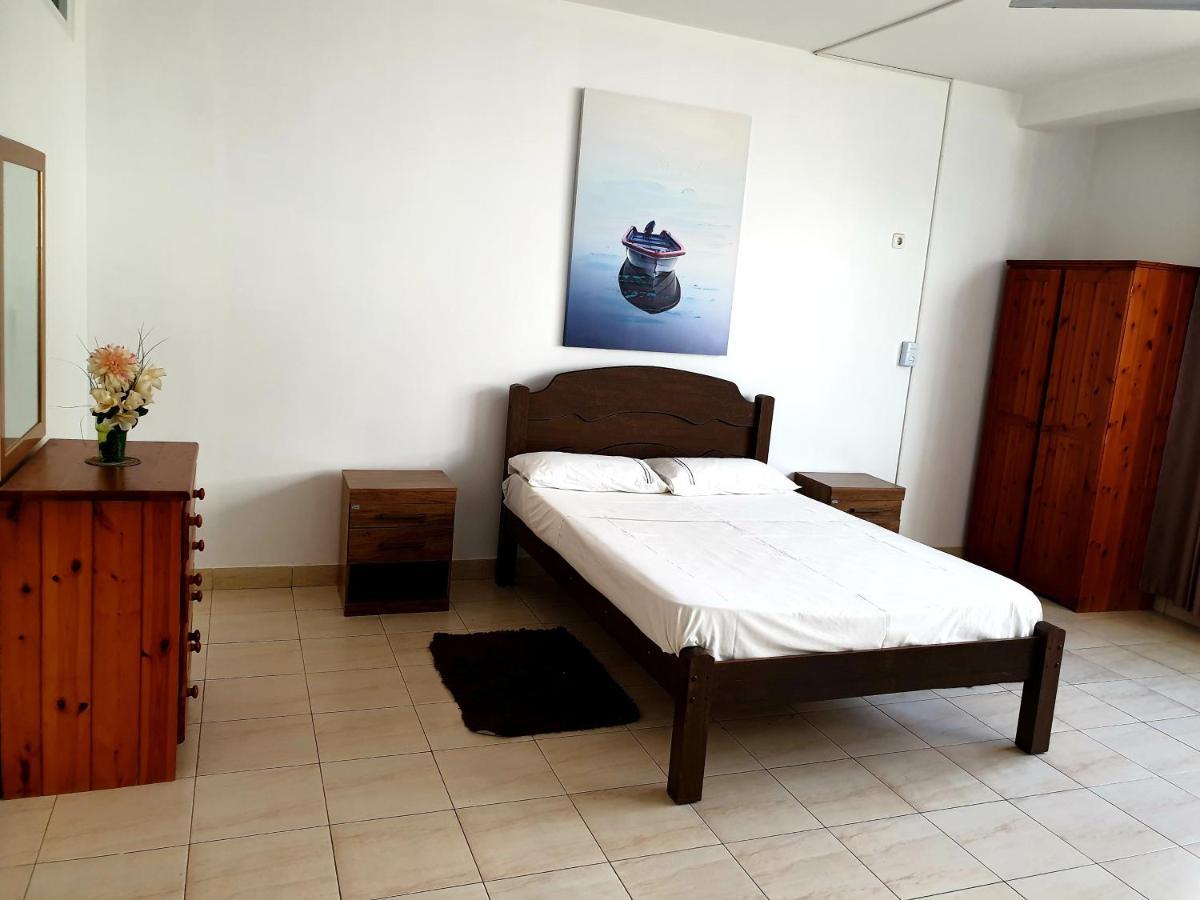 Guest House Mangui Baxu Rooms & Apartment タラファル エクステリア 写真