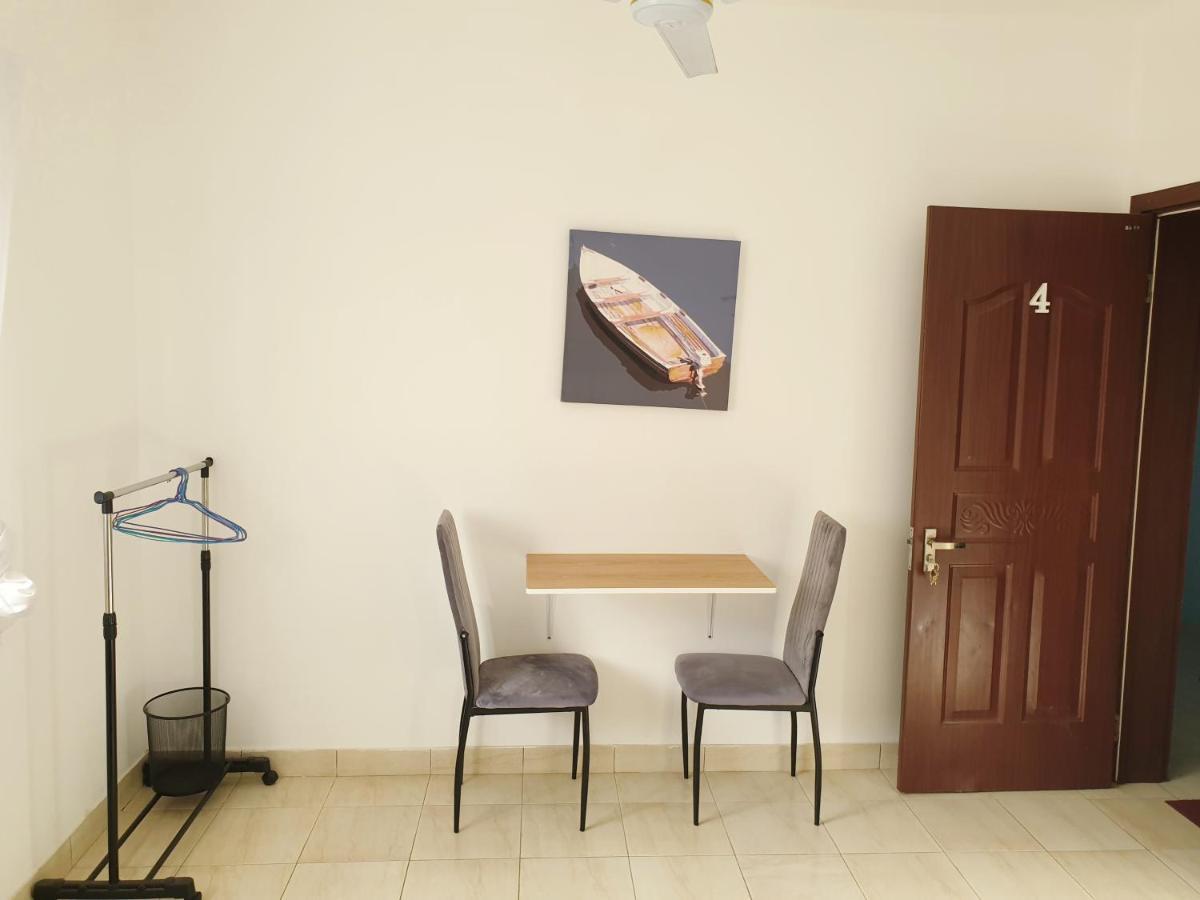 Guest House Mangui Baxu Rooms & Apartment タラファル エクステリア 写真